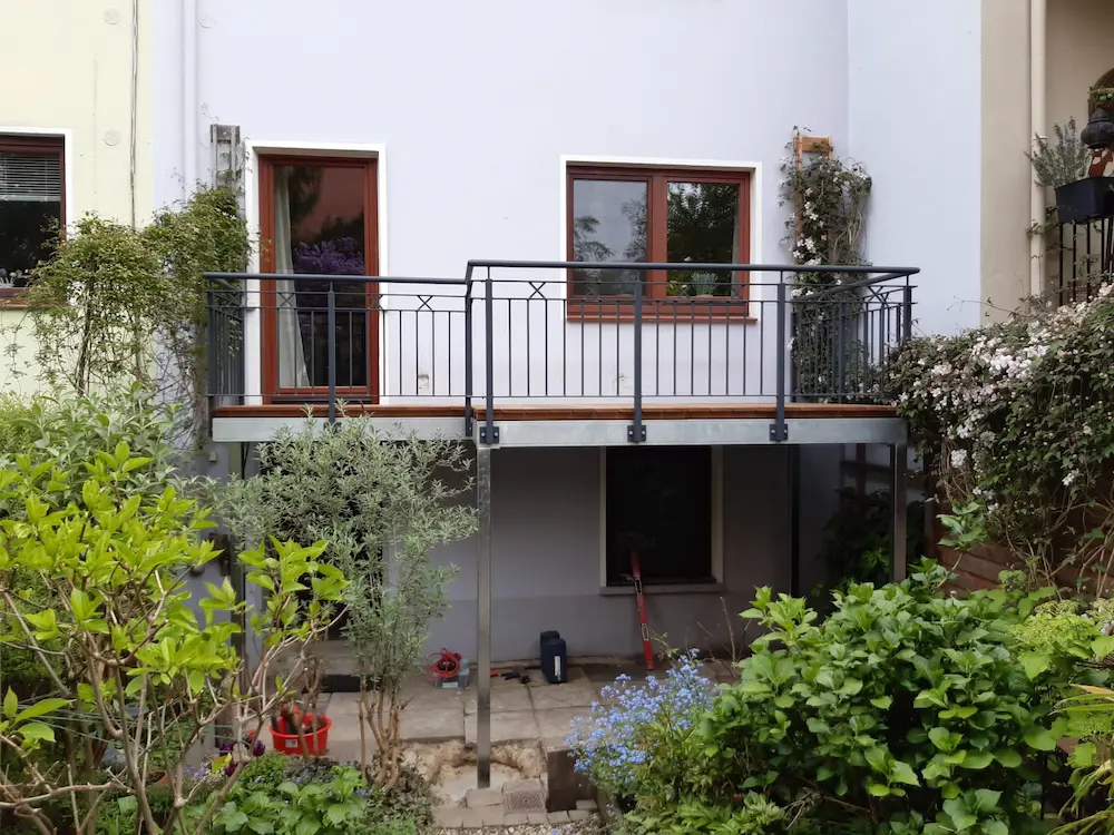 Slide Image